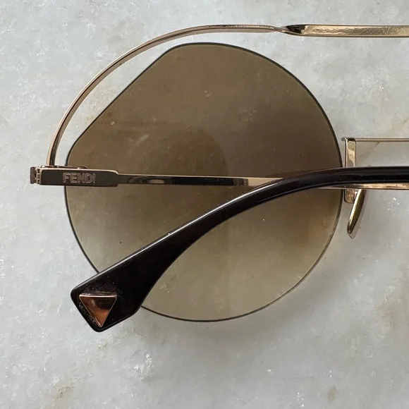 Authentic Fendi Brown Aviator Sunglasses with Gold Frame Fendi Travel FE40061U 32F Sunglasses - US main image 3
